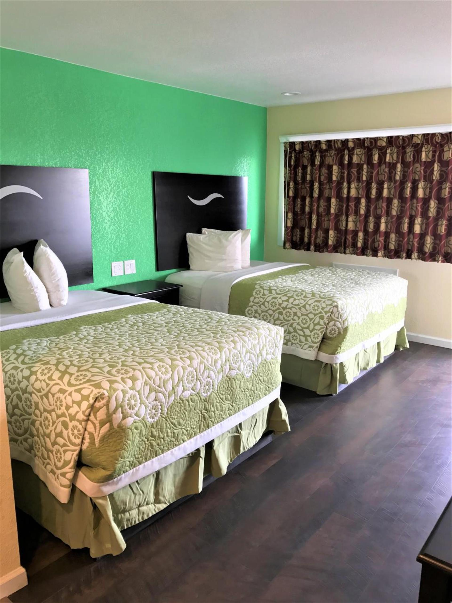 Budget Inn photo 7