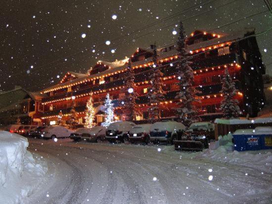 Chateau Apres Lodge photo 20