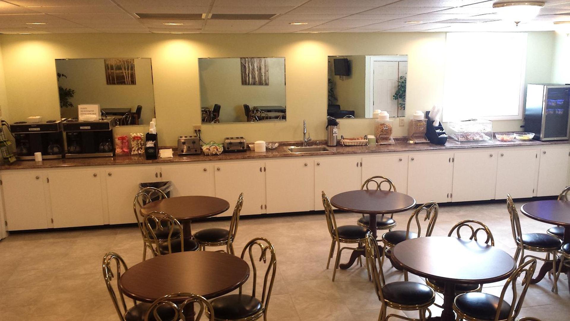 Baxter Park Inn photo 11