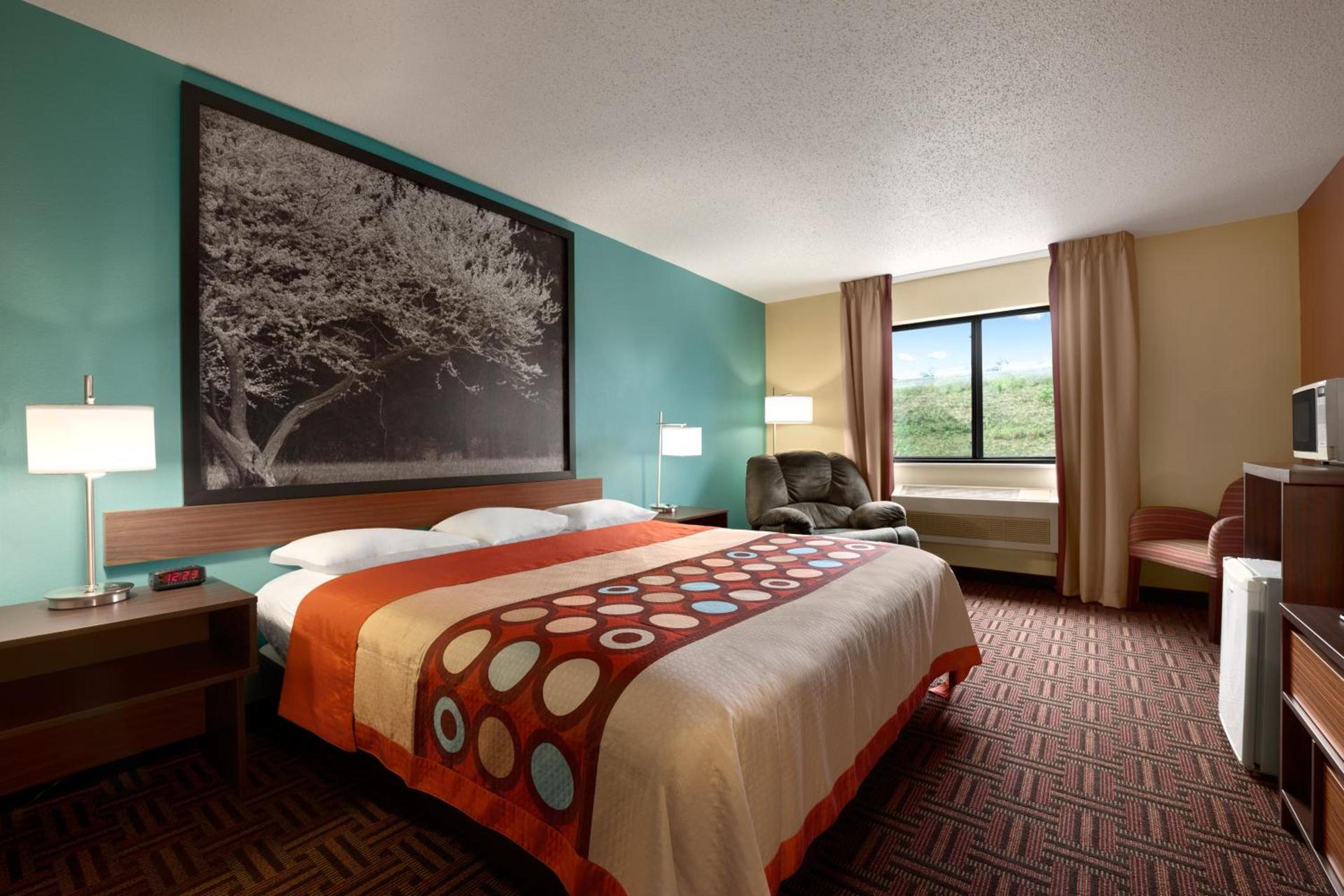Super 8 by Wyndham East Peoria photo 5