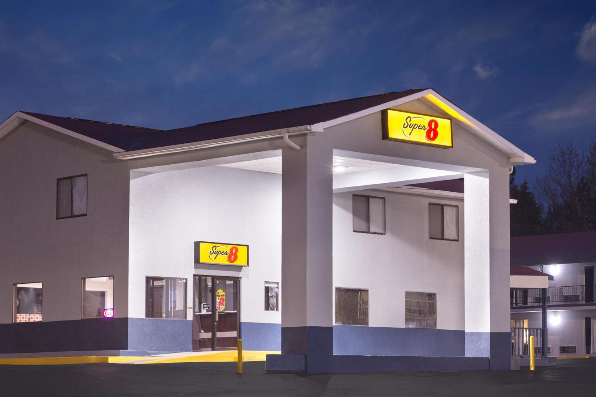 Super 8 by Wyndham Locust Grove photo 16