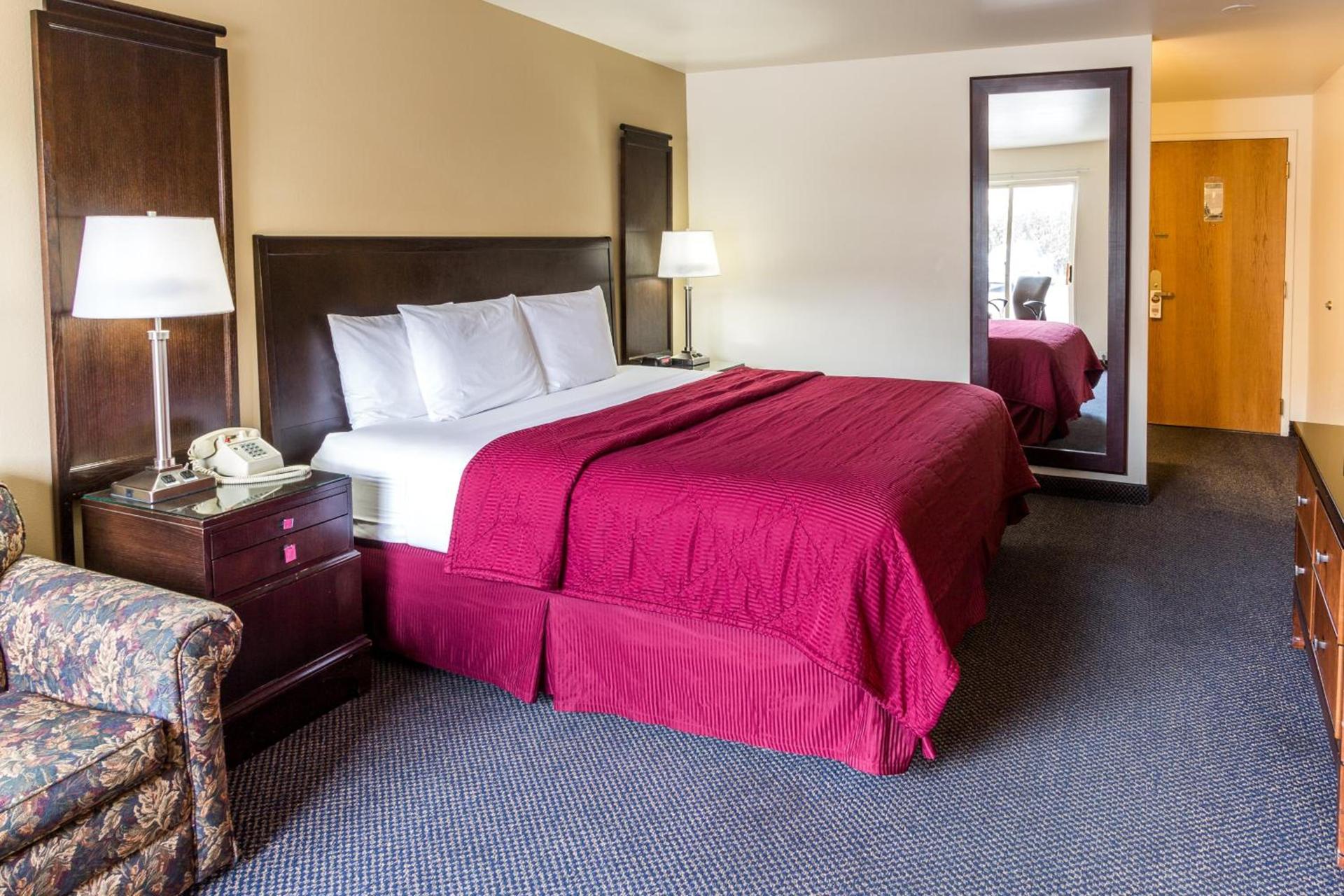 Cedars Inn photo 2