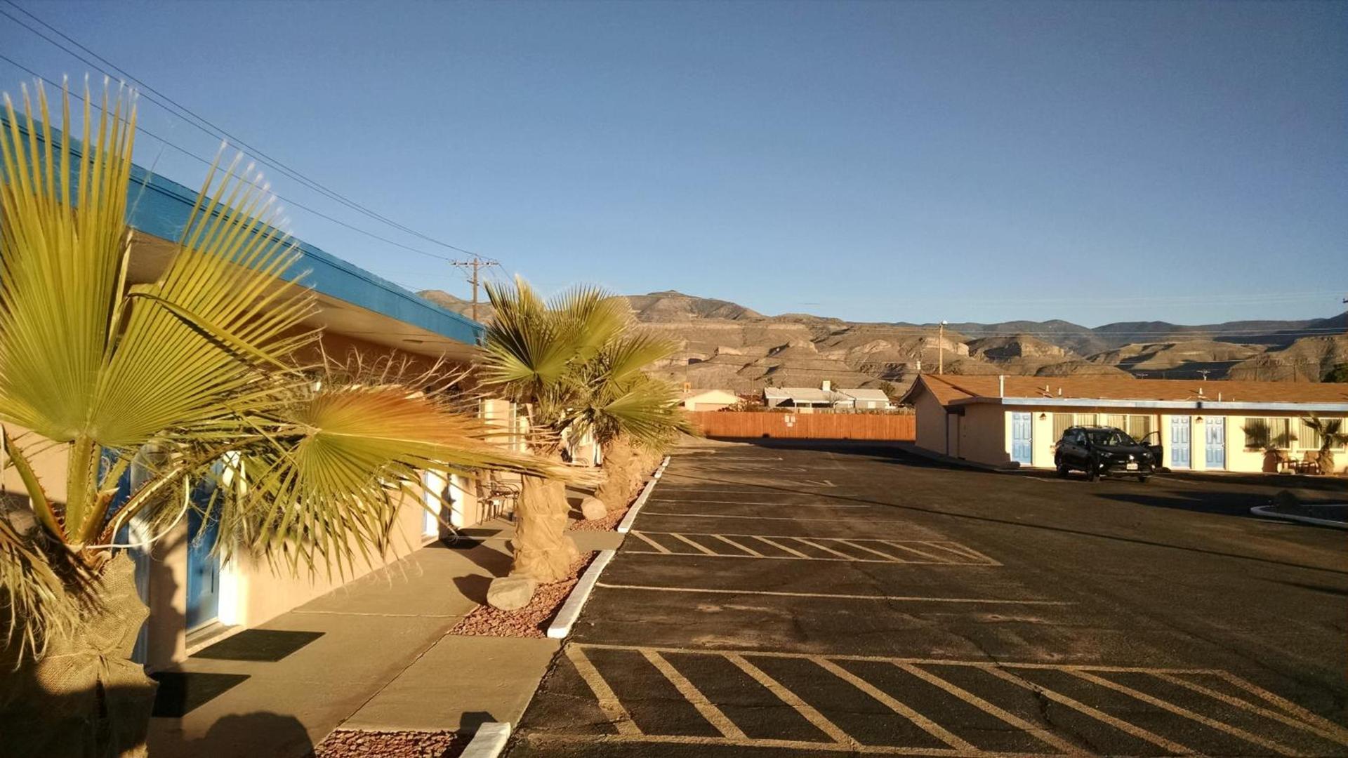 White Sands Motel photo 21