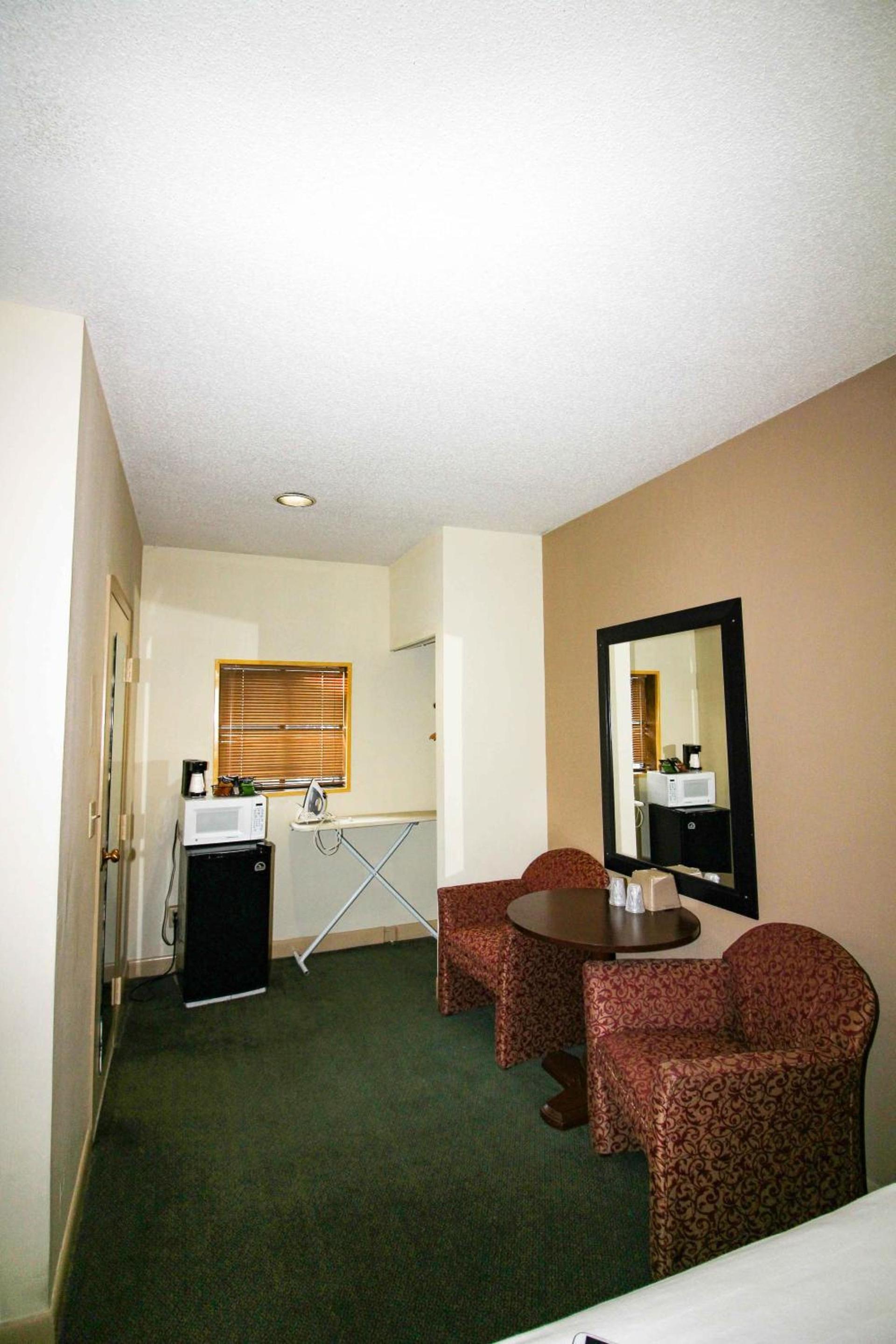 FairBridge Inn and Suites West Point photo 14