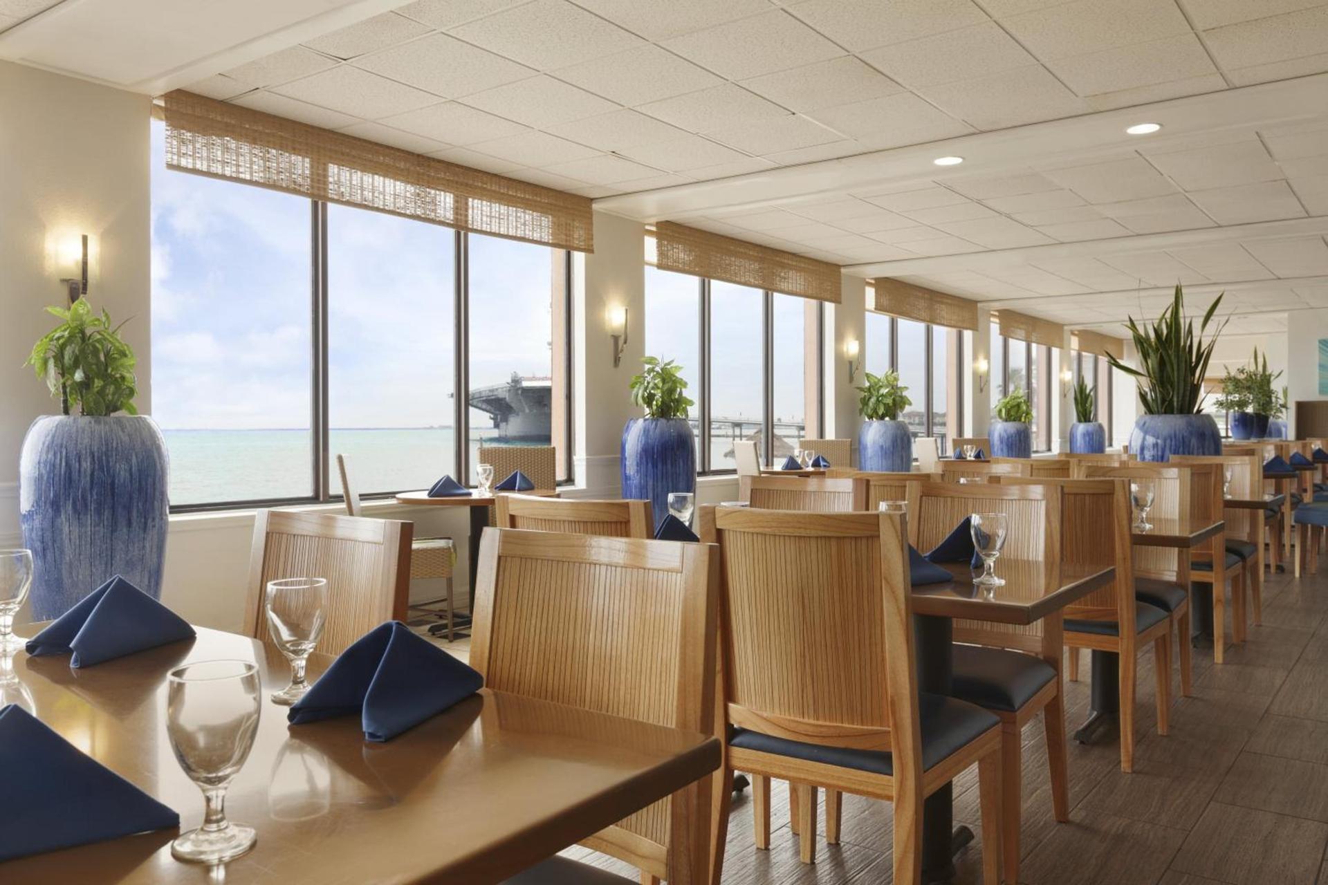 DoubleTree by Hilton Corpus Christi Beachfront photo 82
