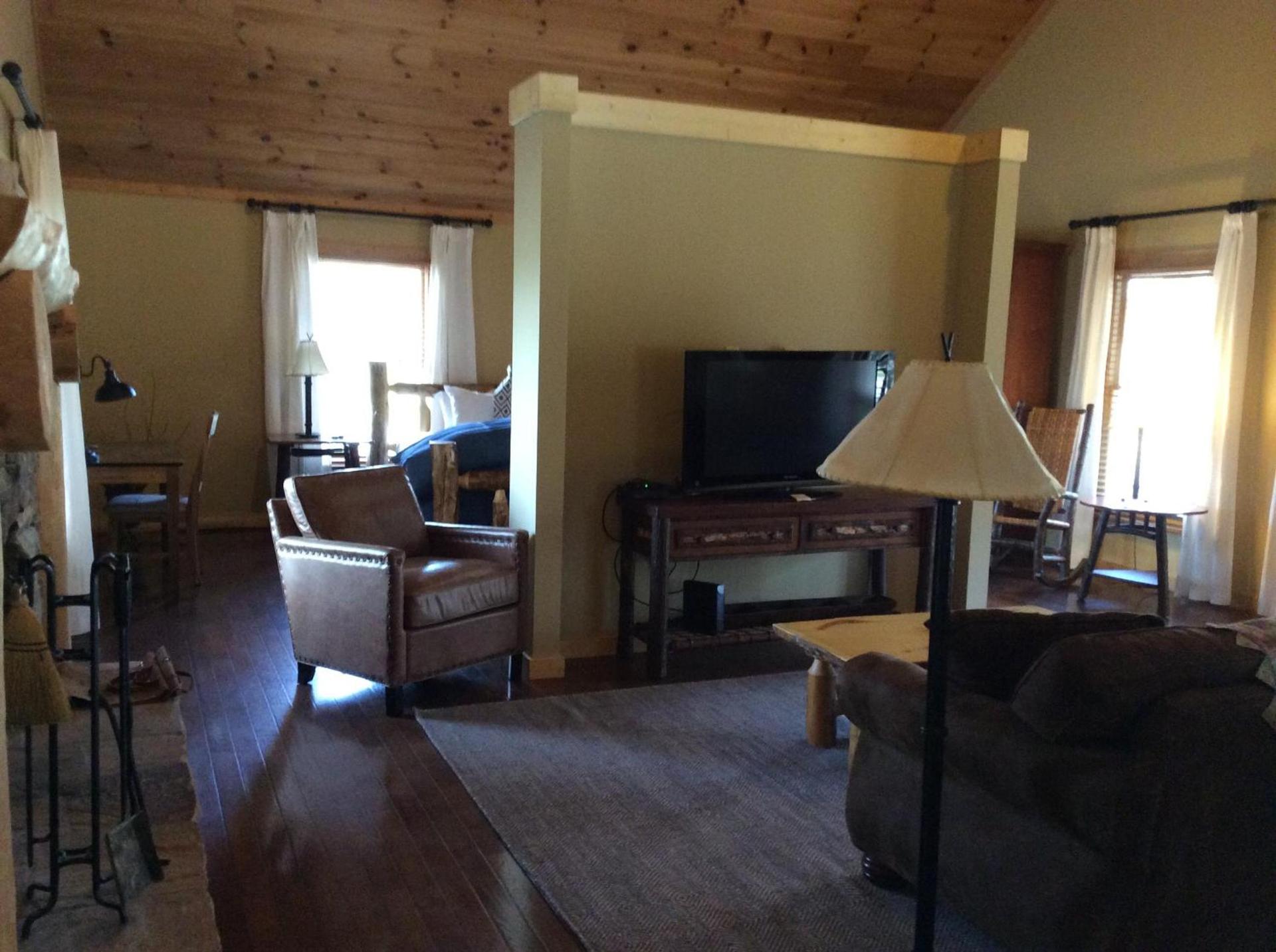 Dancing Bear Lodge photo 31