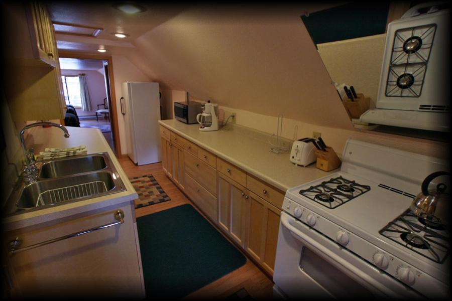 Alpine Motel of Cooke City photo 2