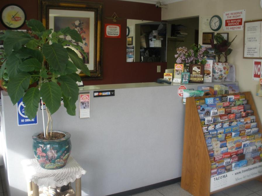 Sunshine Motel photo 22