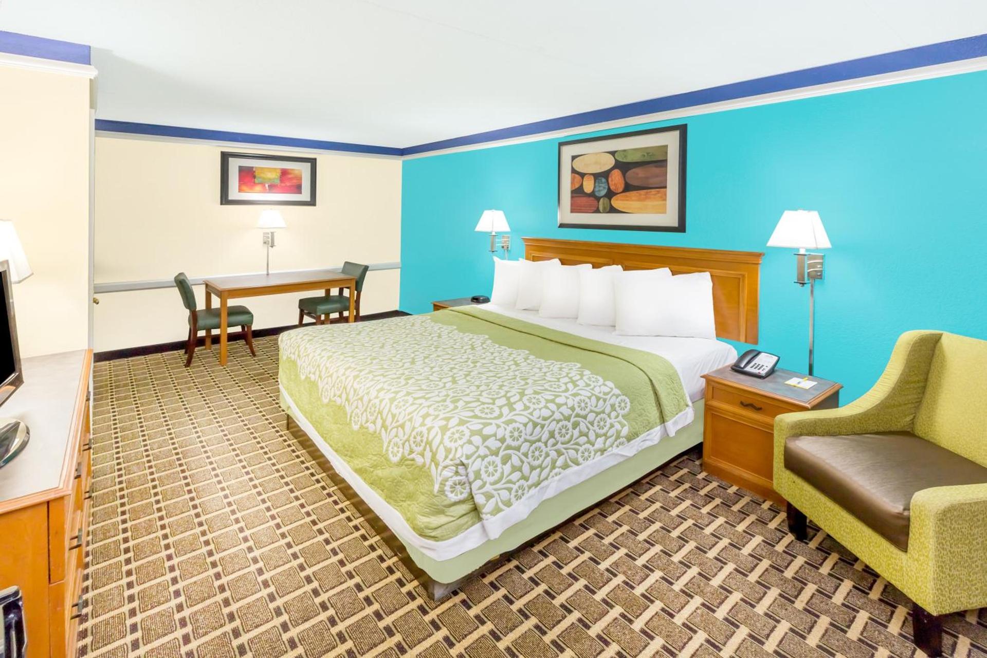 Days Inn by Wyndham Little Rock/Medical Center photo 17