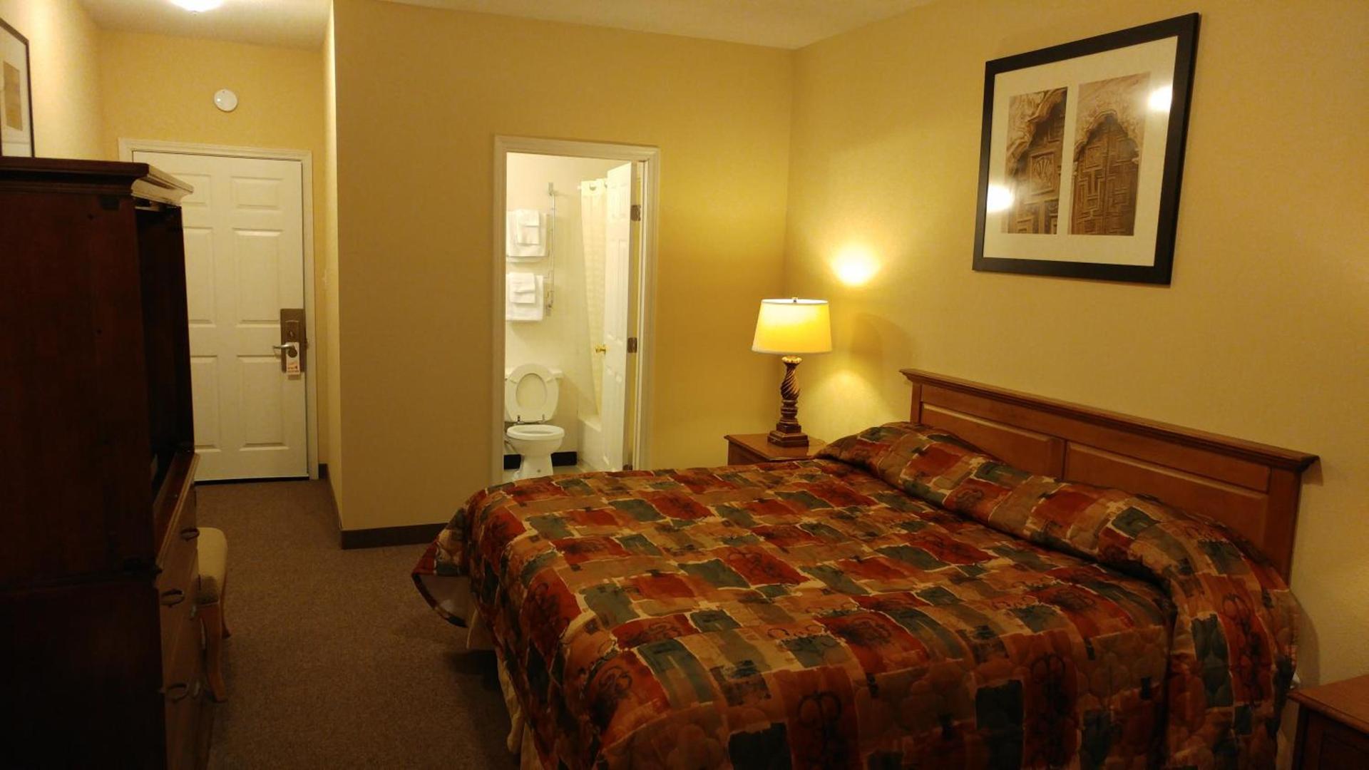 Country Regency Inn & Suites photo 44