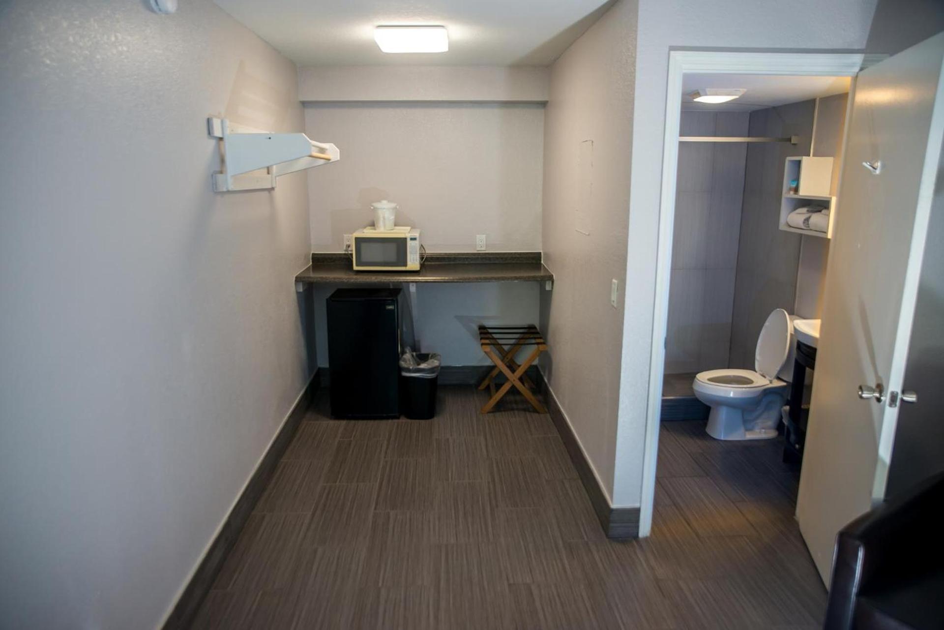 Atlantic Inn photo 6