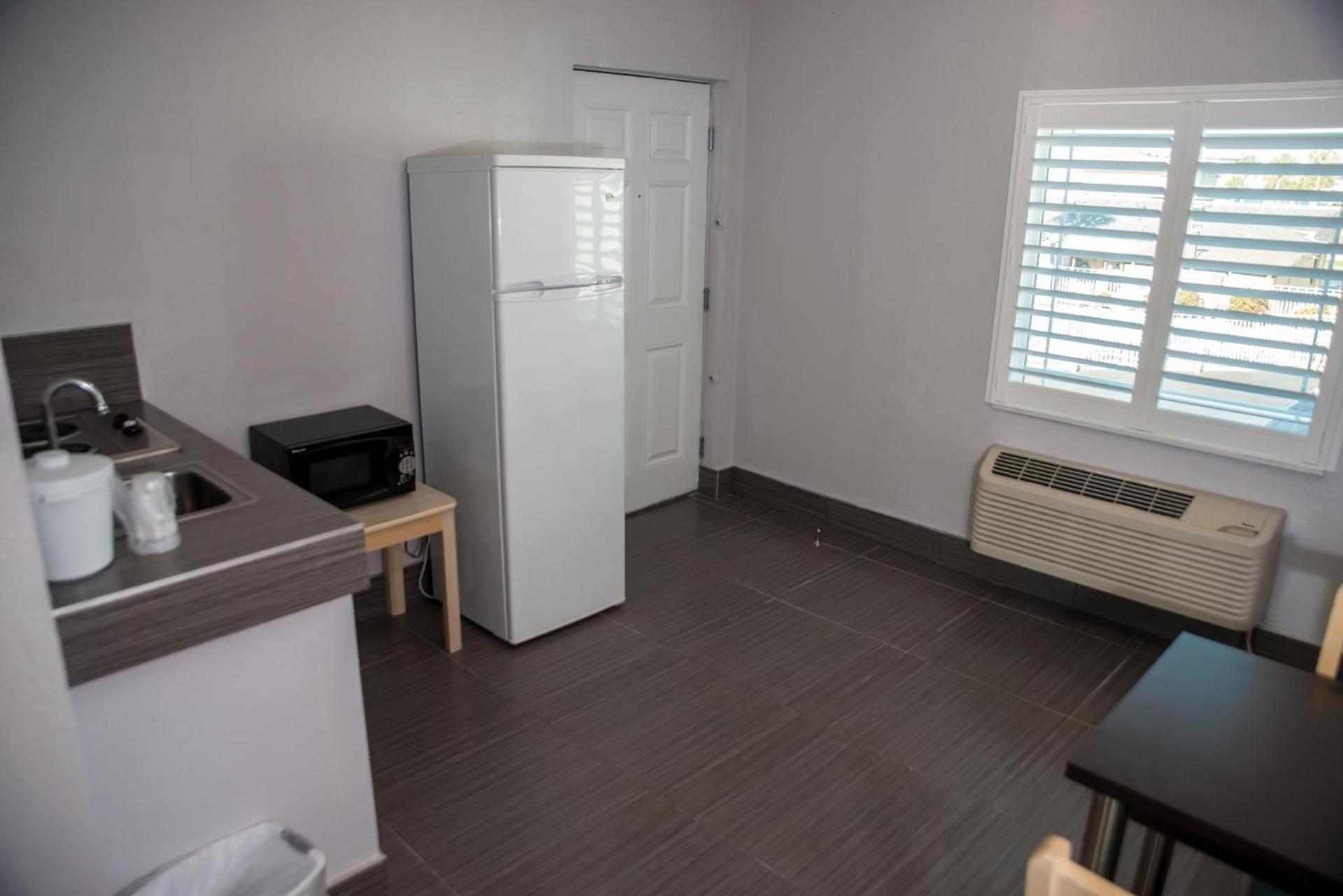 Atlantic Inn photo 5