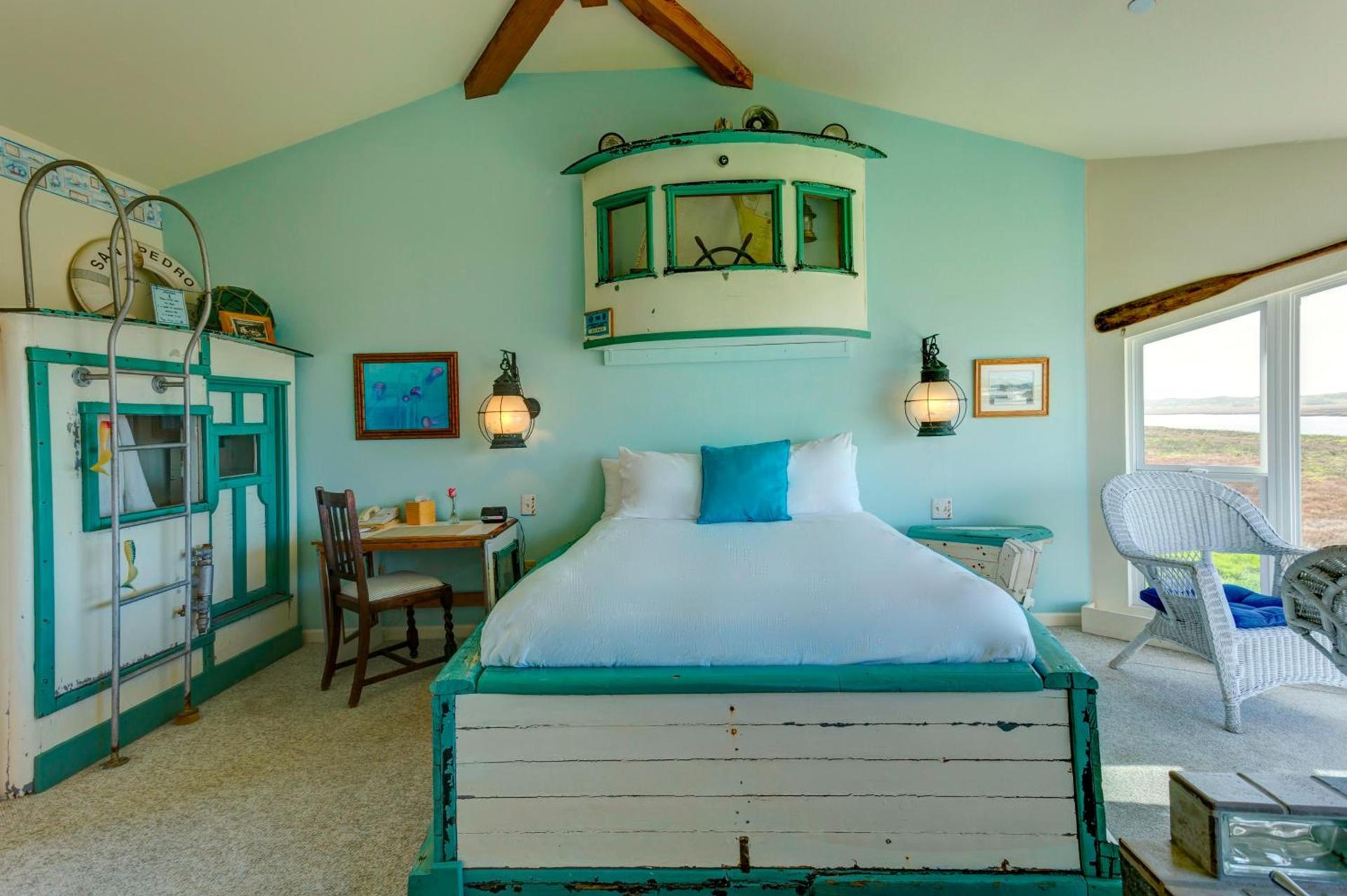 Captain's Inn at Moss Landing photo 55