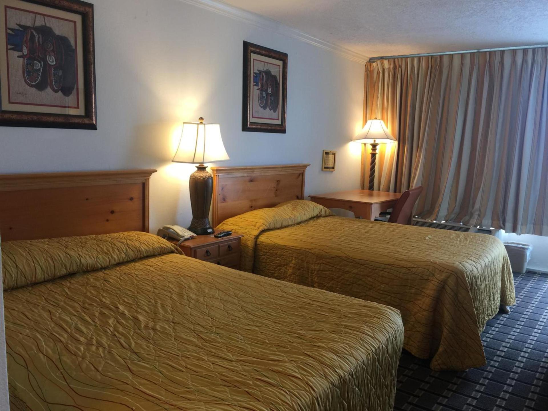 Houston Inn and Suites photo 13