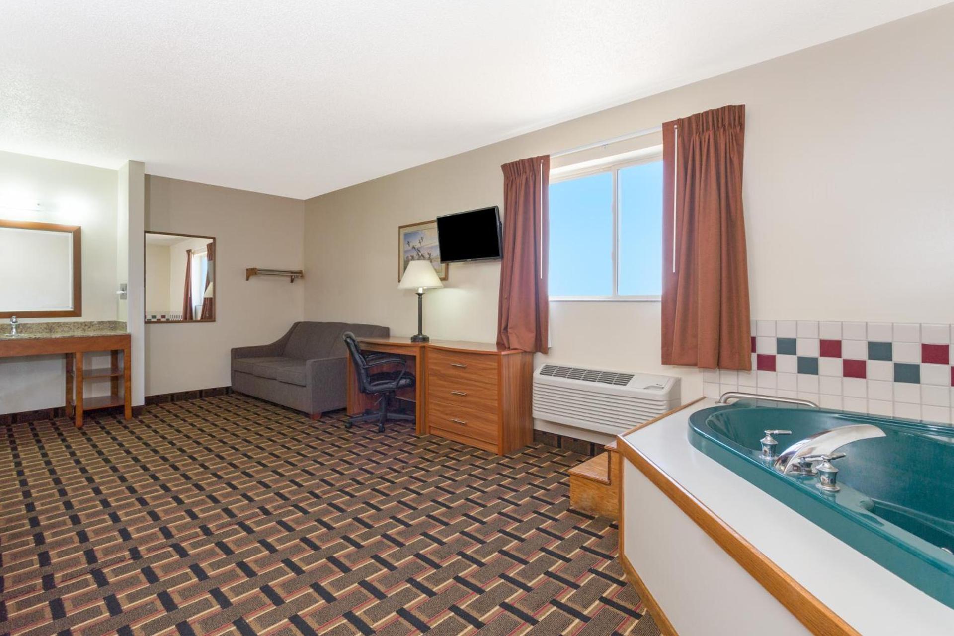 Days Inn by Wyndham Paxton photo 27
