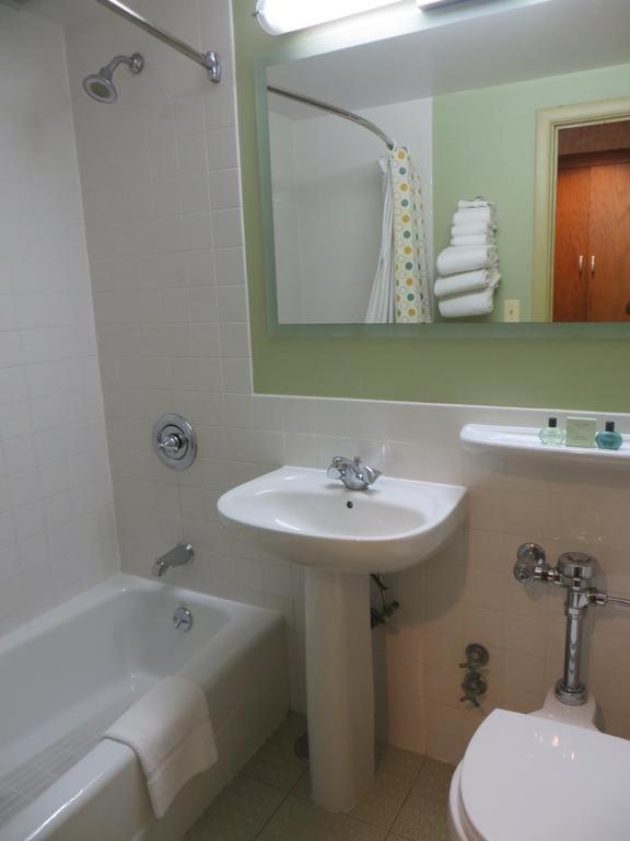 Carleton of Oak Park photo 64