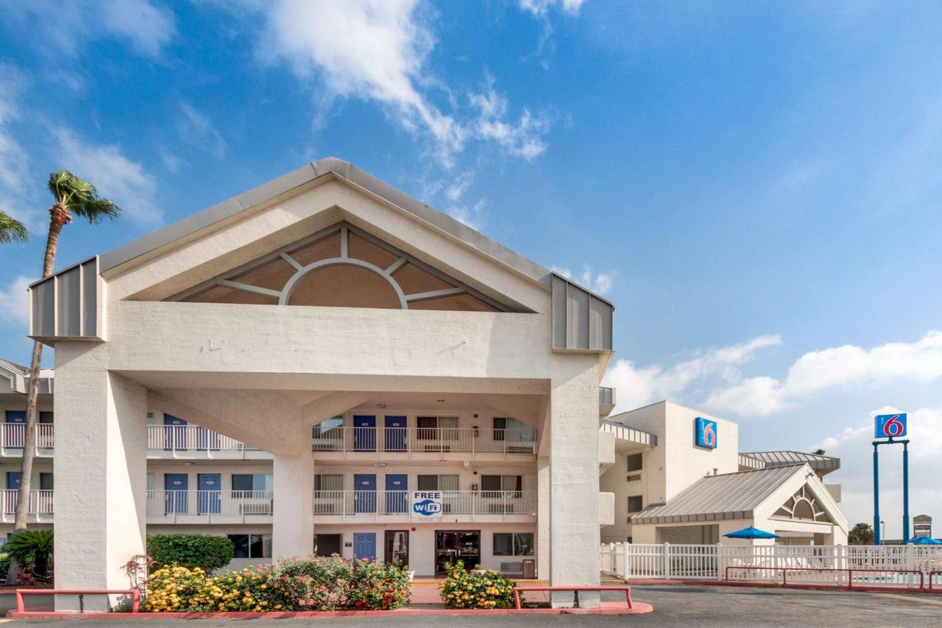 Motel 6-Brownsville, TX North — hotel in Brownsville