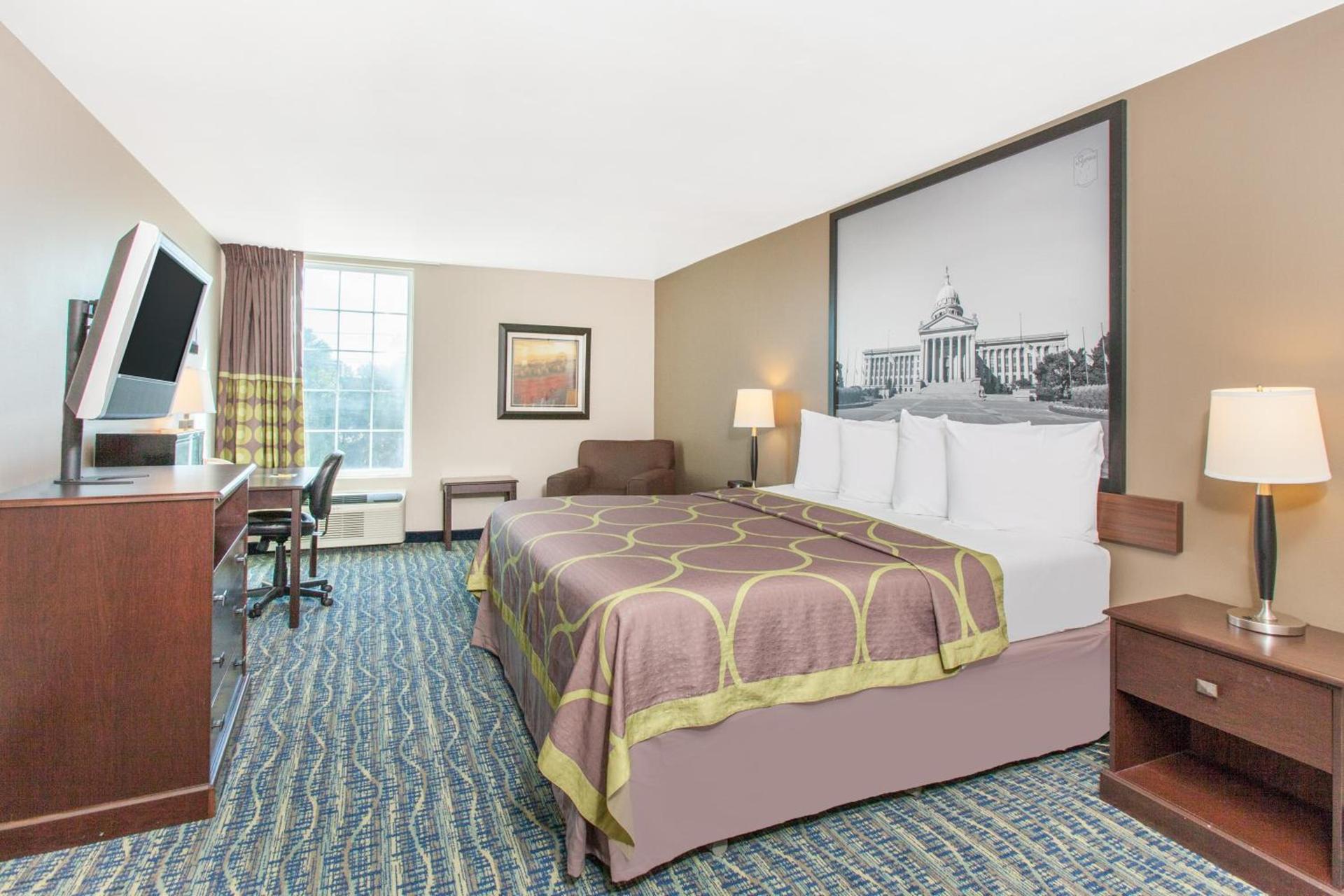Super 8 by Wyndham Oklahoma City photo 22