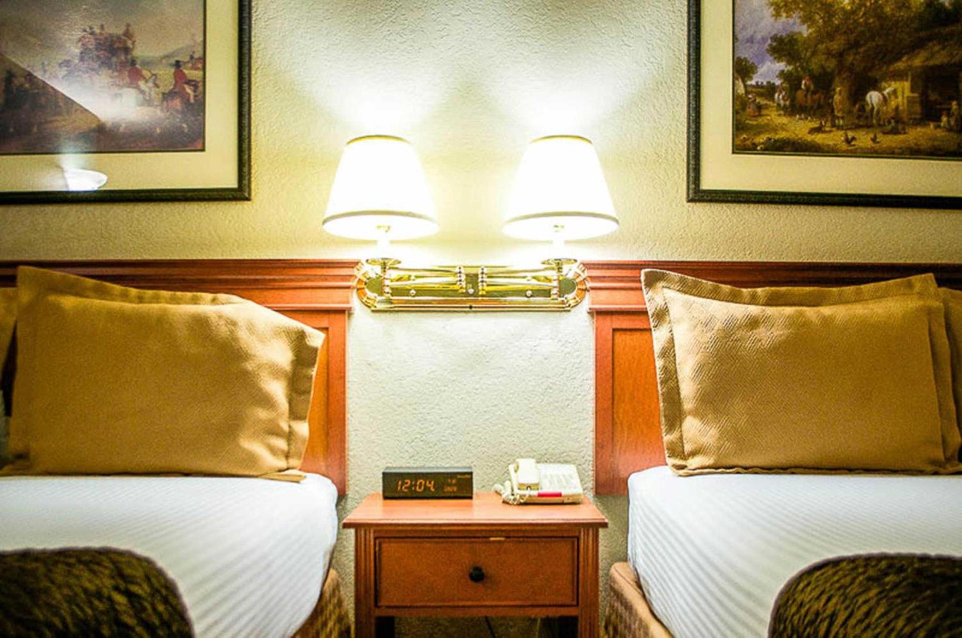 Stratford Inn photo 44
