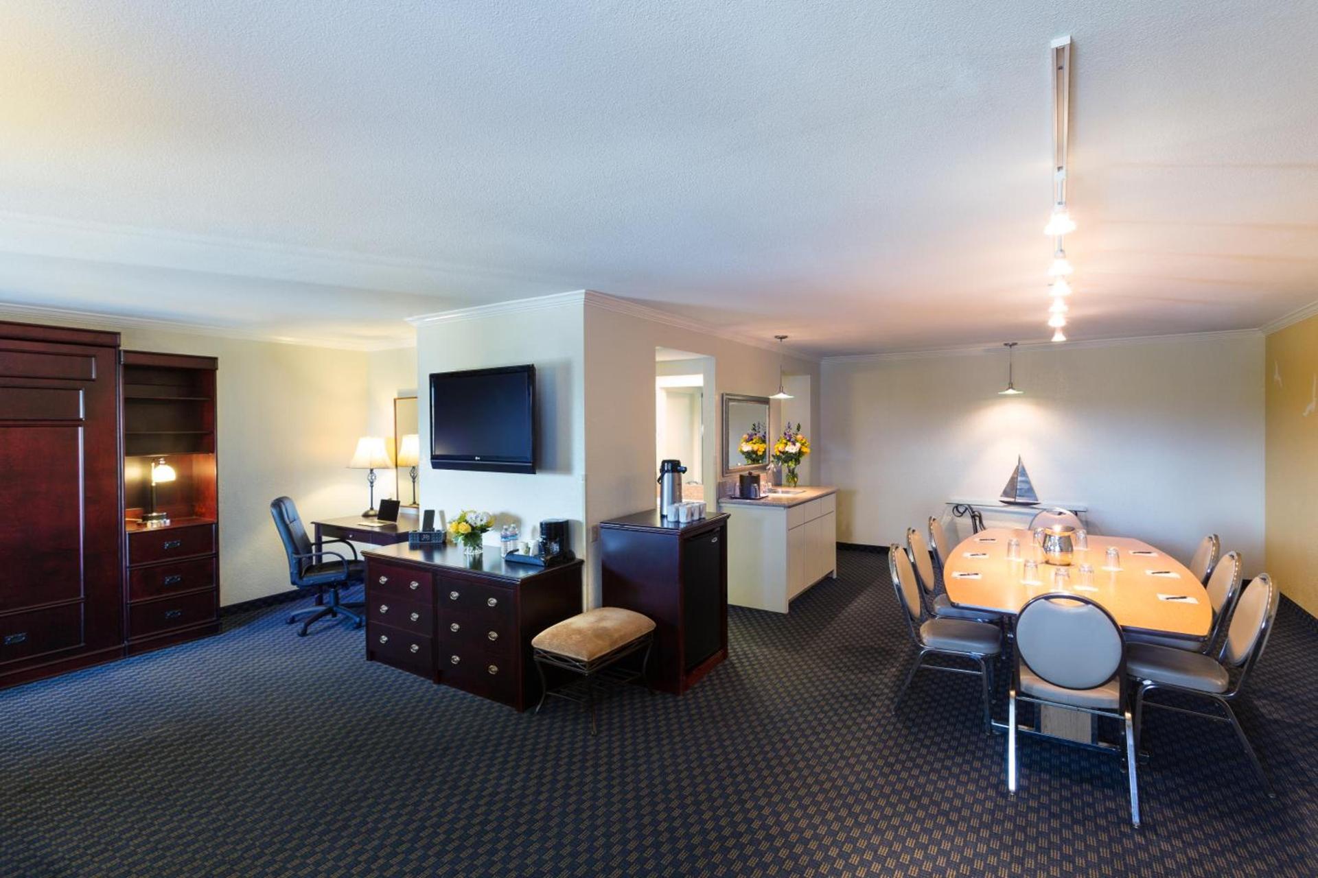 The Marina Inn on San Francisco Bay photo 31