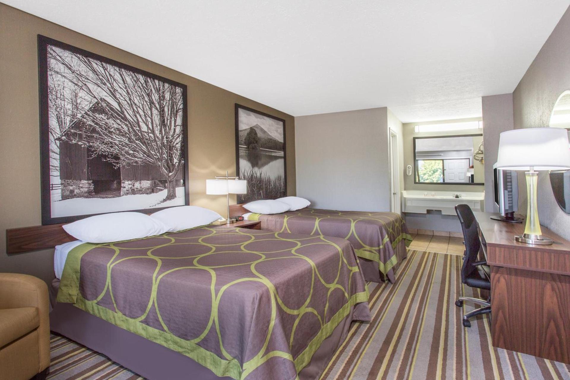 Super 8 by Wyndham Wytheville photo 22