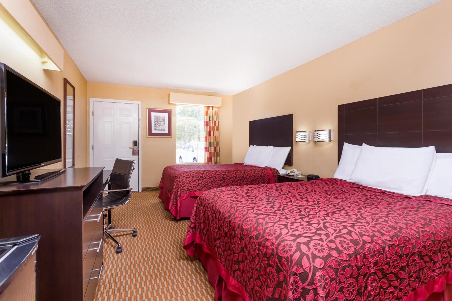 Days Inn by Wyndham Simpsonville photo 29