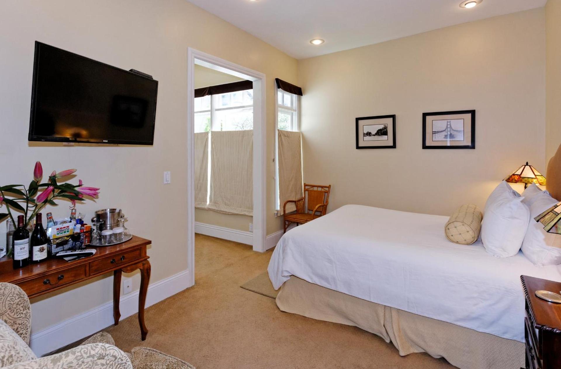 The Gables Inn Sausalito photo 27