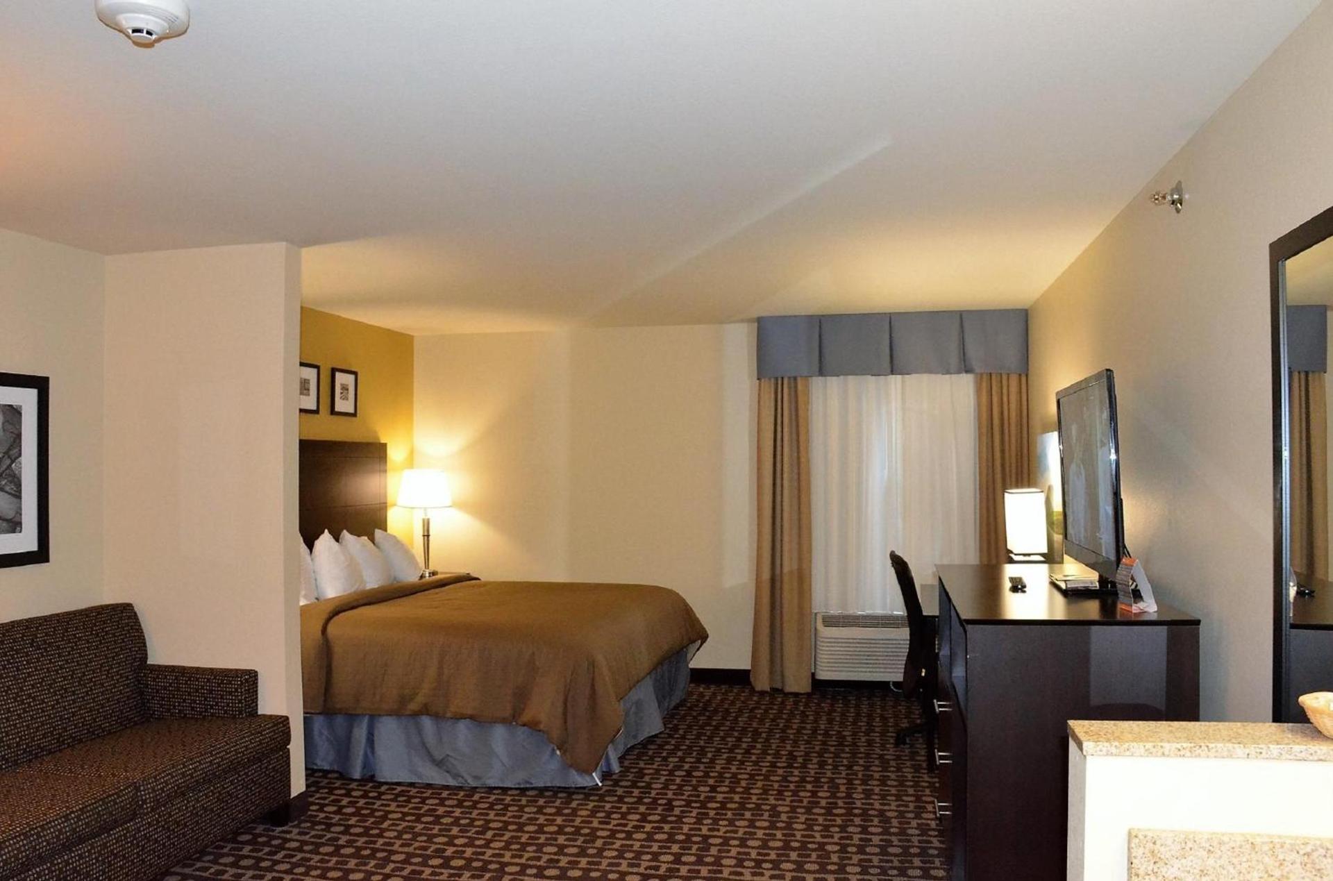 Spark by Hilton Minot photo 49