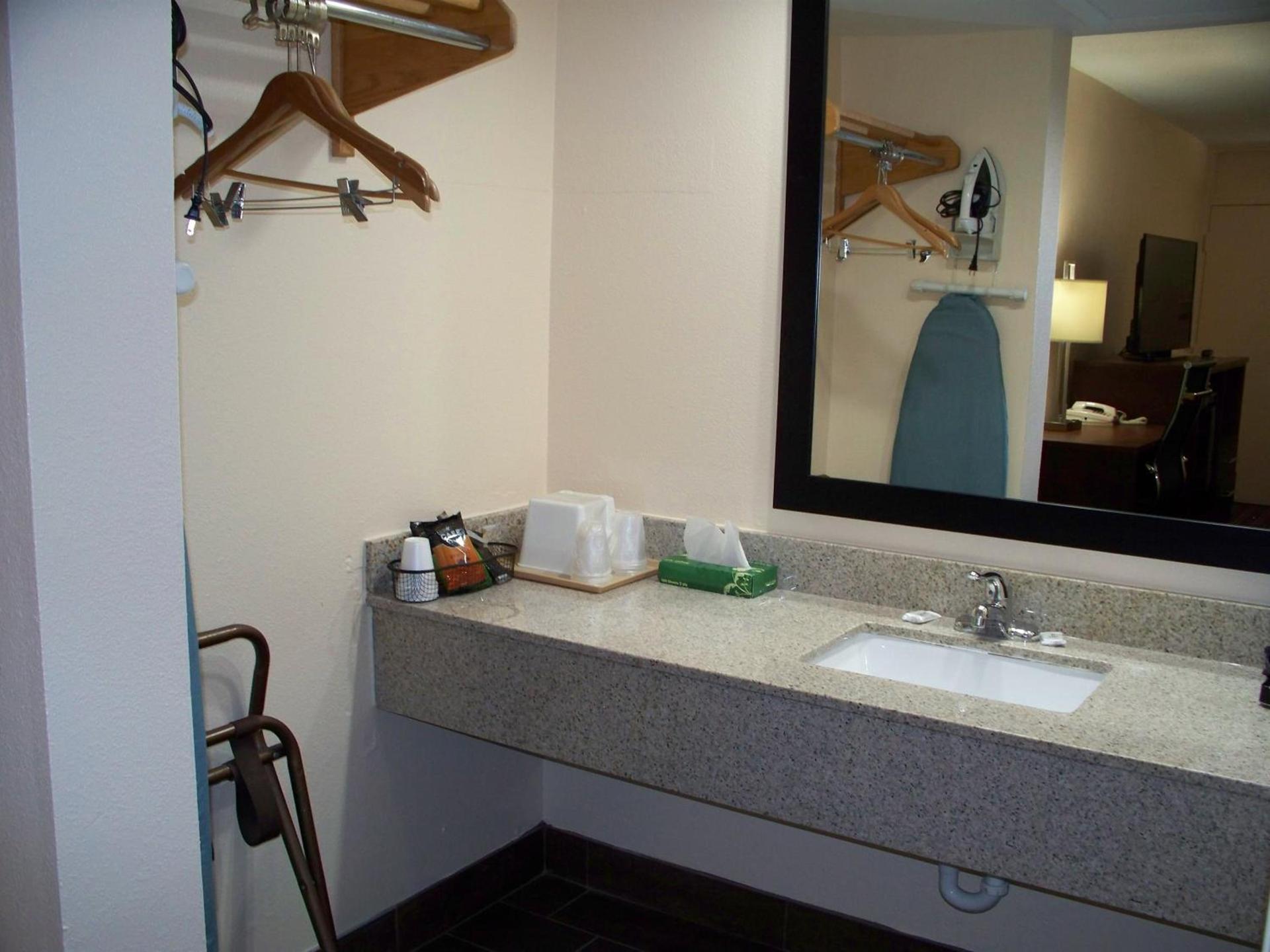Bluegrass Inn photo 48