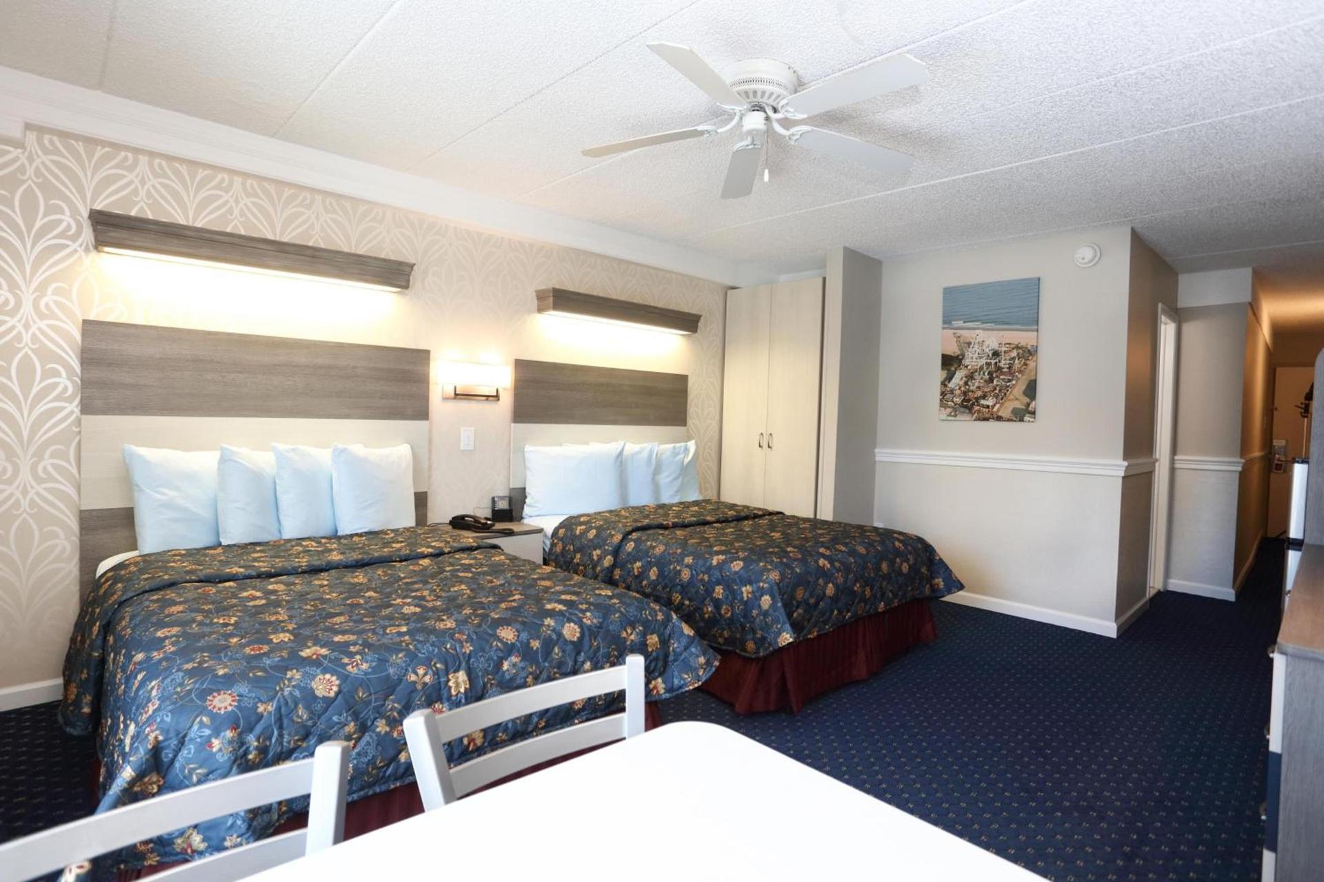 Adventurer Oceanfront Inn photo 15