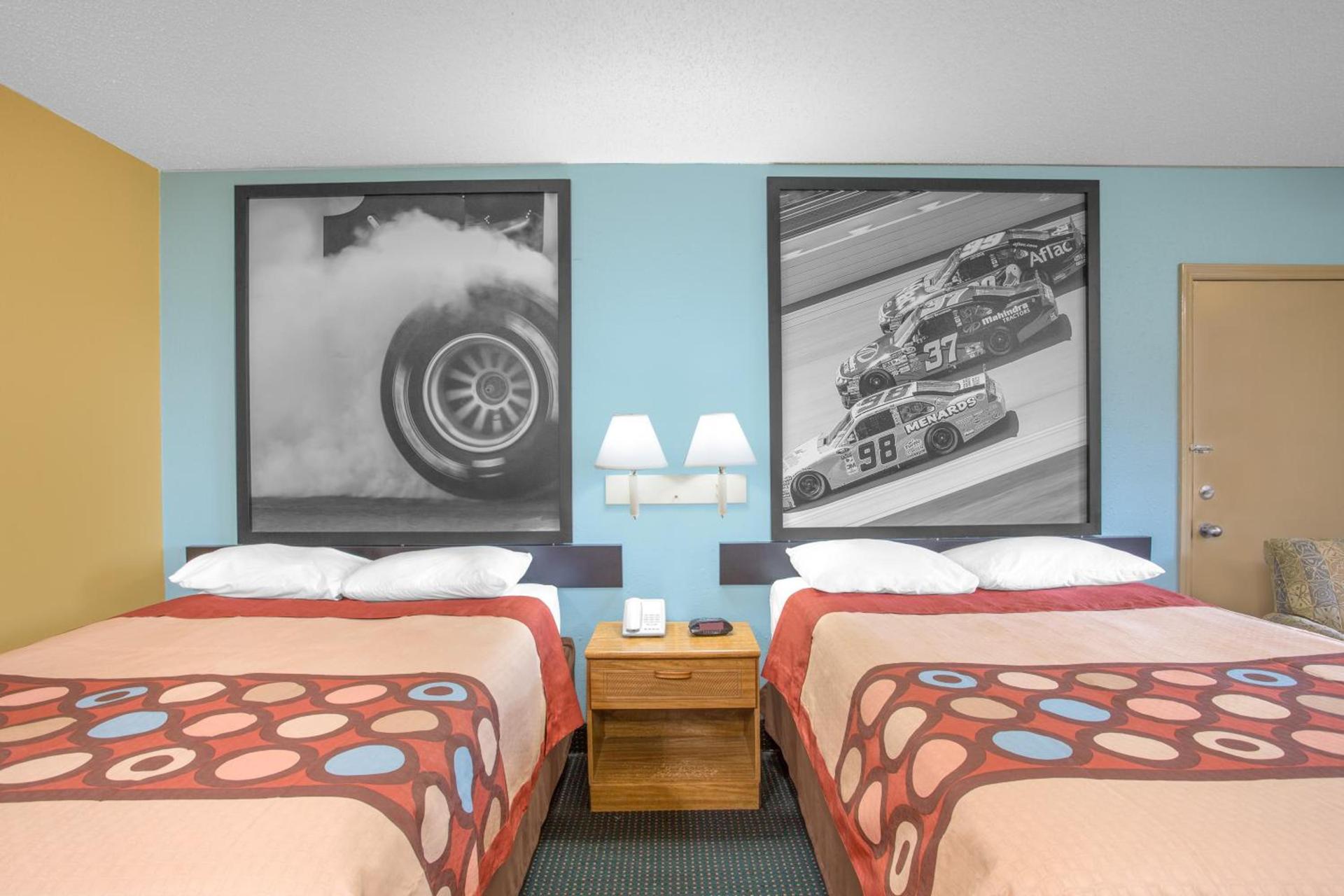 Super 8 by Wyndham Dunn photo 20