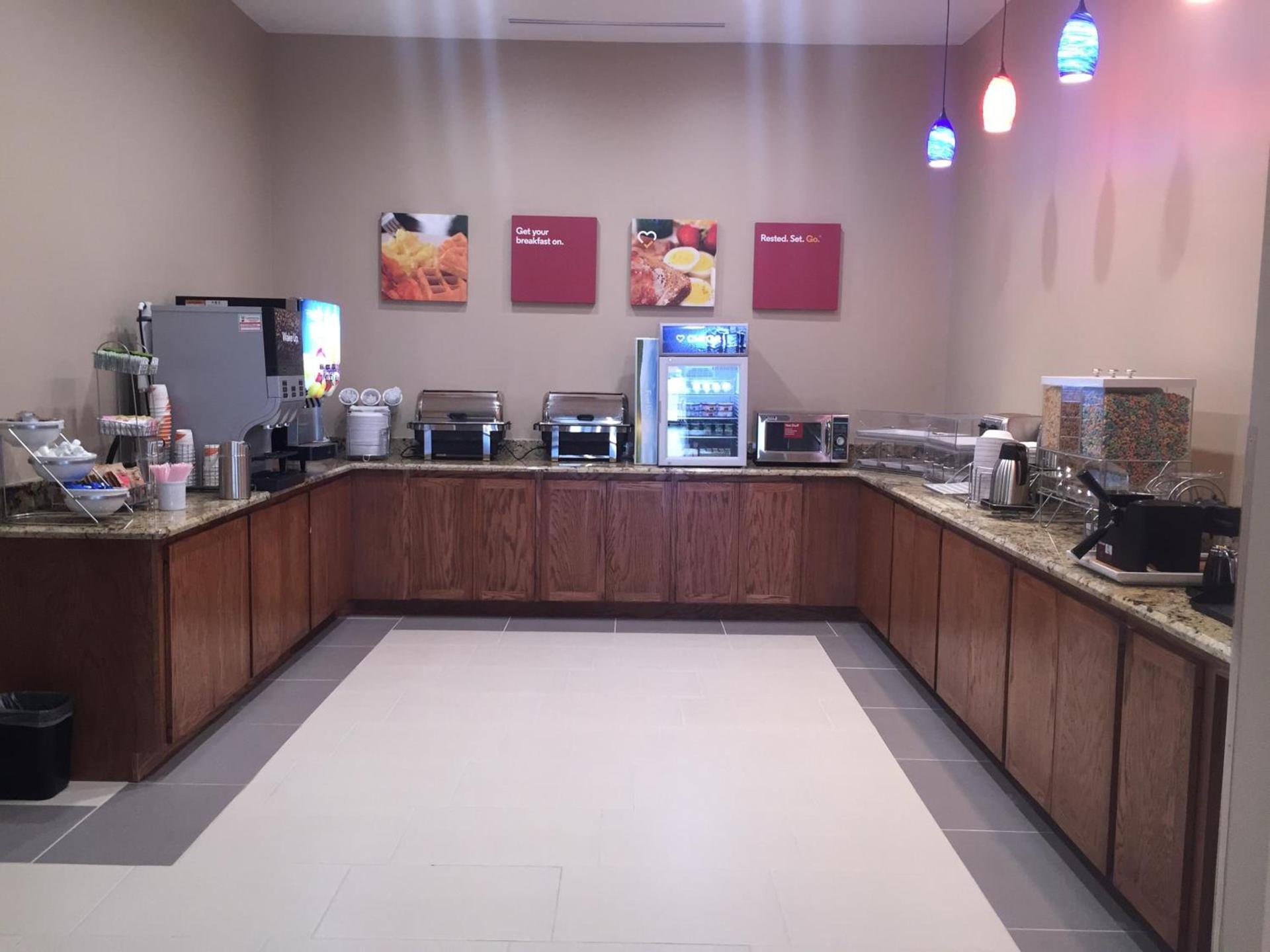 Comfort Suites - University photo 35