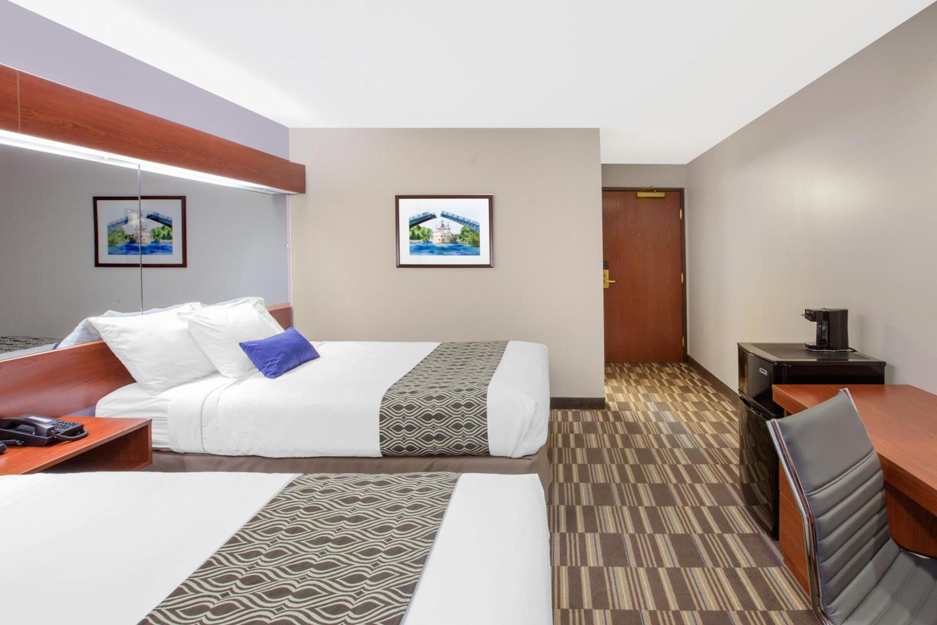 Microtel Inn and Suites Manistee photo 18