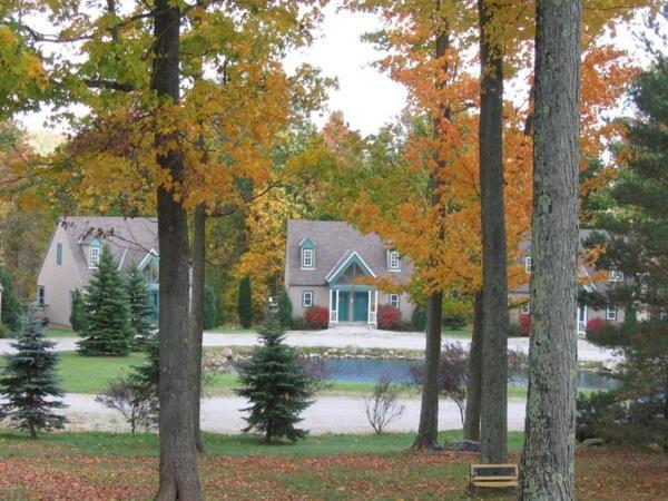Spruce Hill Inn & Cottages photo 10
