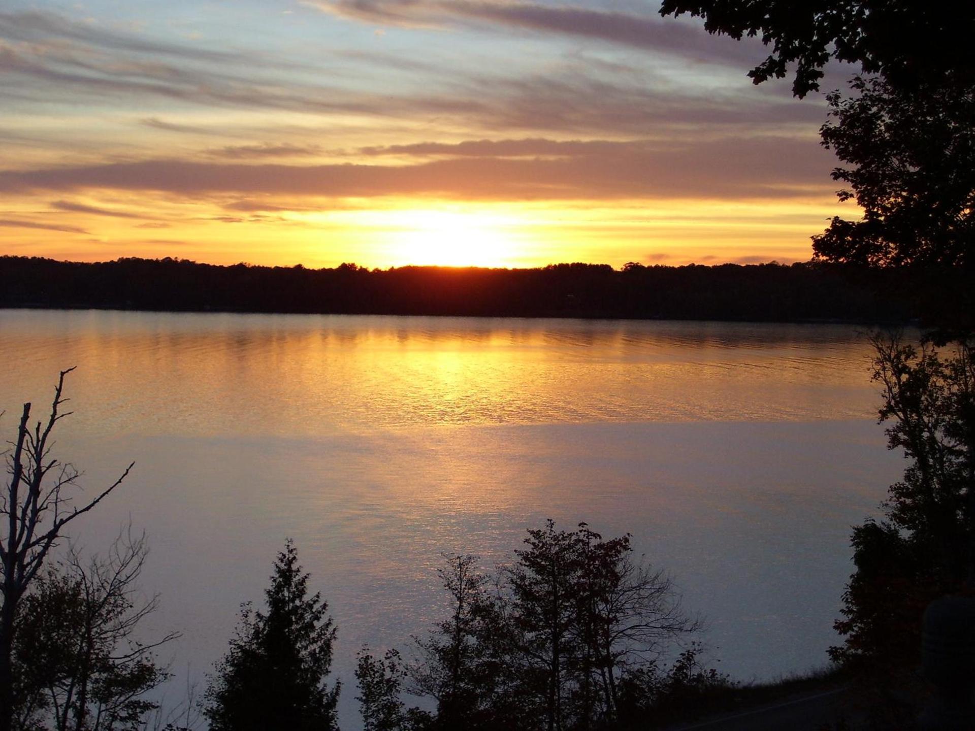 The Torch Lake Bed and Breakfast photo 2