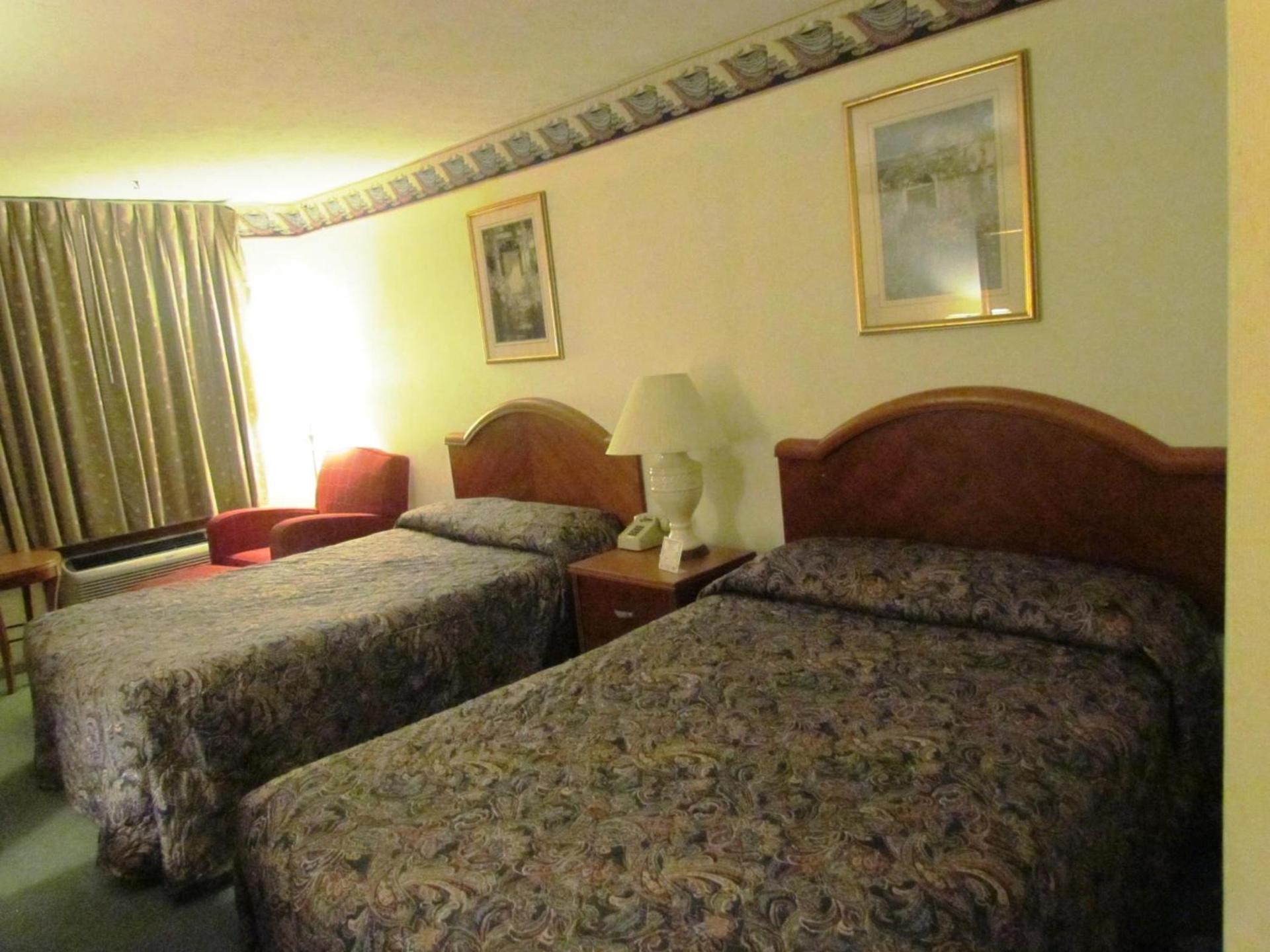 Travel Inn & Suites photo 6