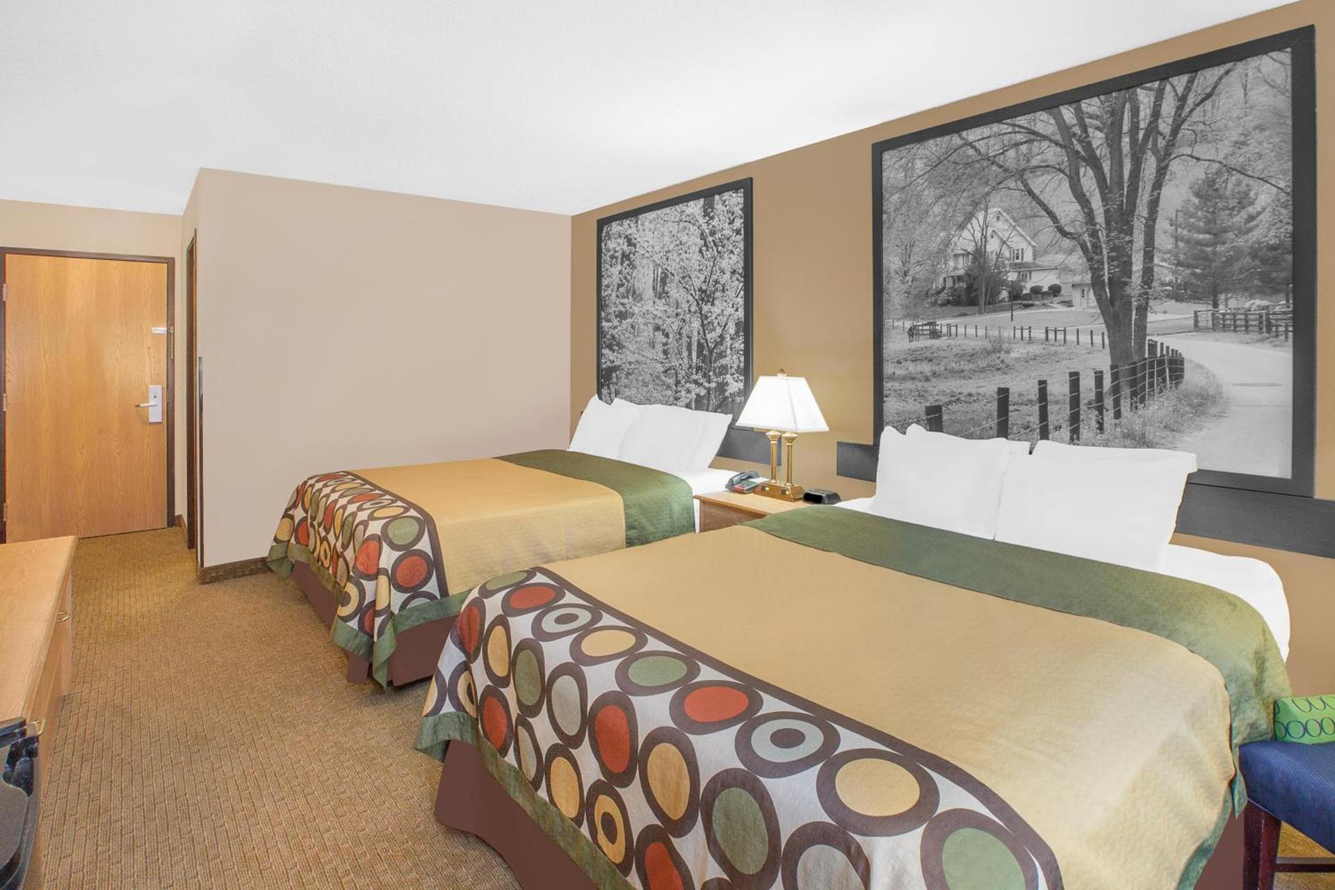 Super 8 by Wyndham Seville photo 27