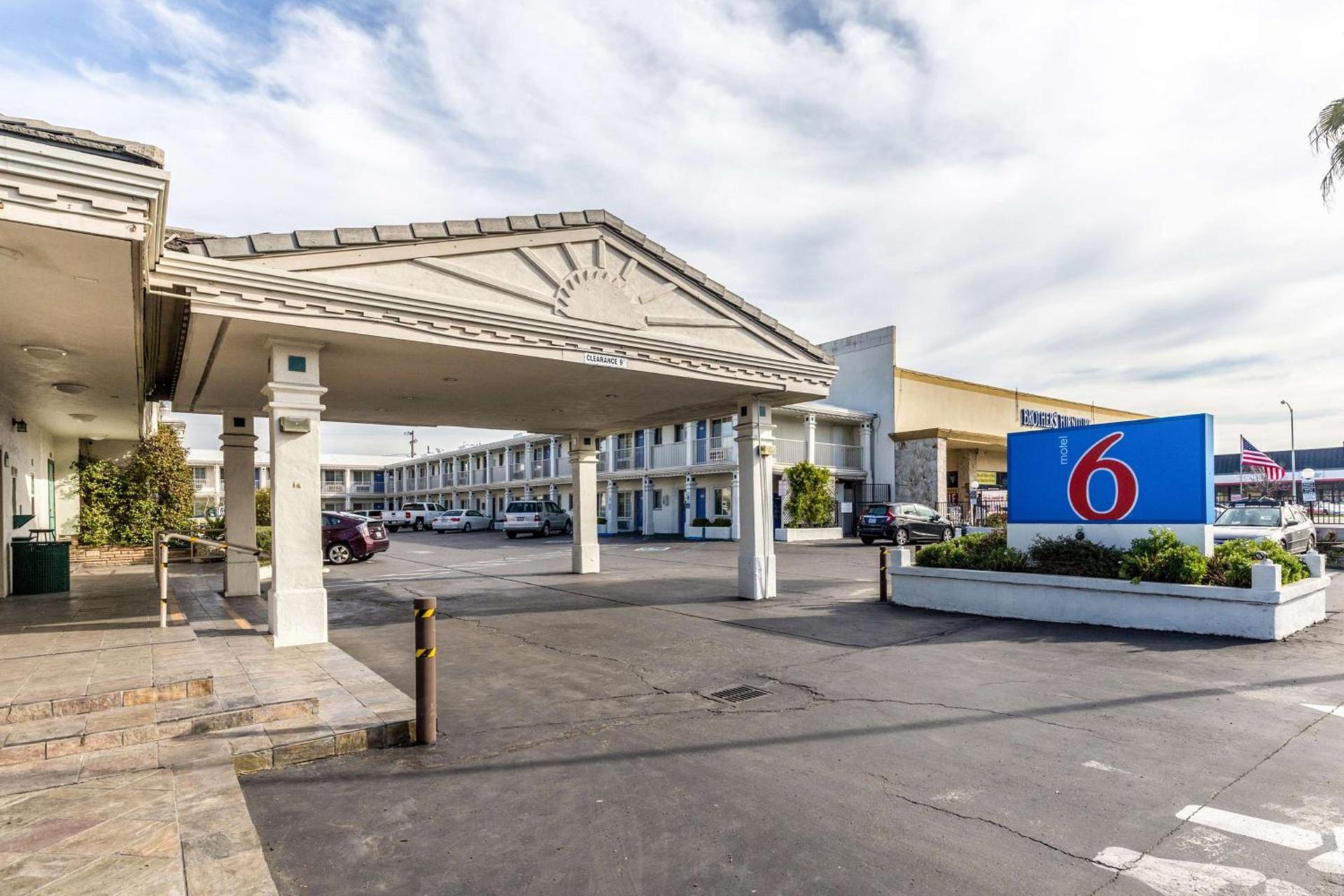 Motel 6 San Rafael, CA photo 2