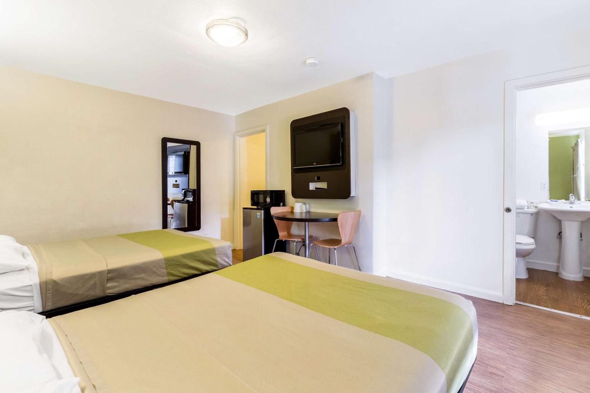 Motel 6 San Rafael, CA photo 16