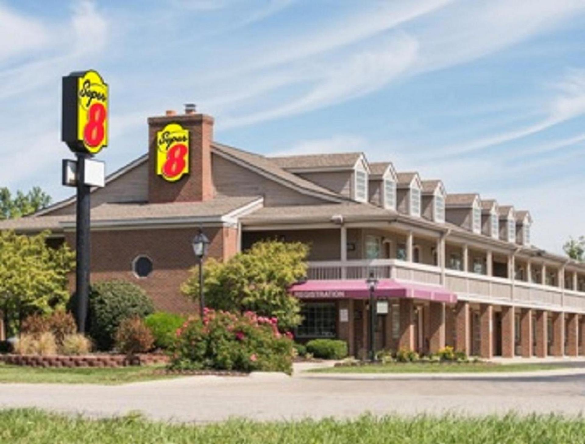 Red Roof Inn & Suites Marysville photo 20