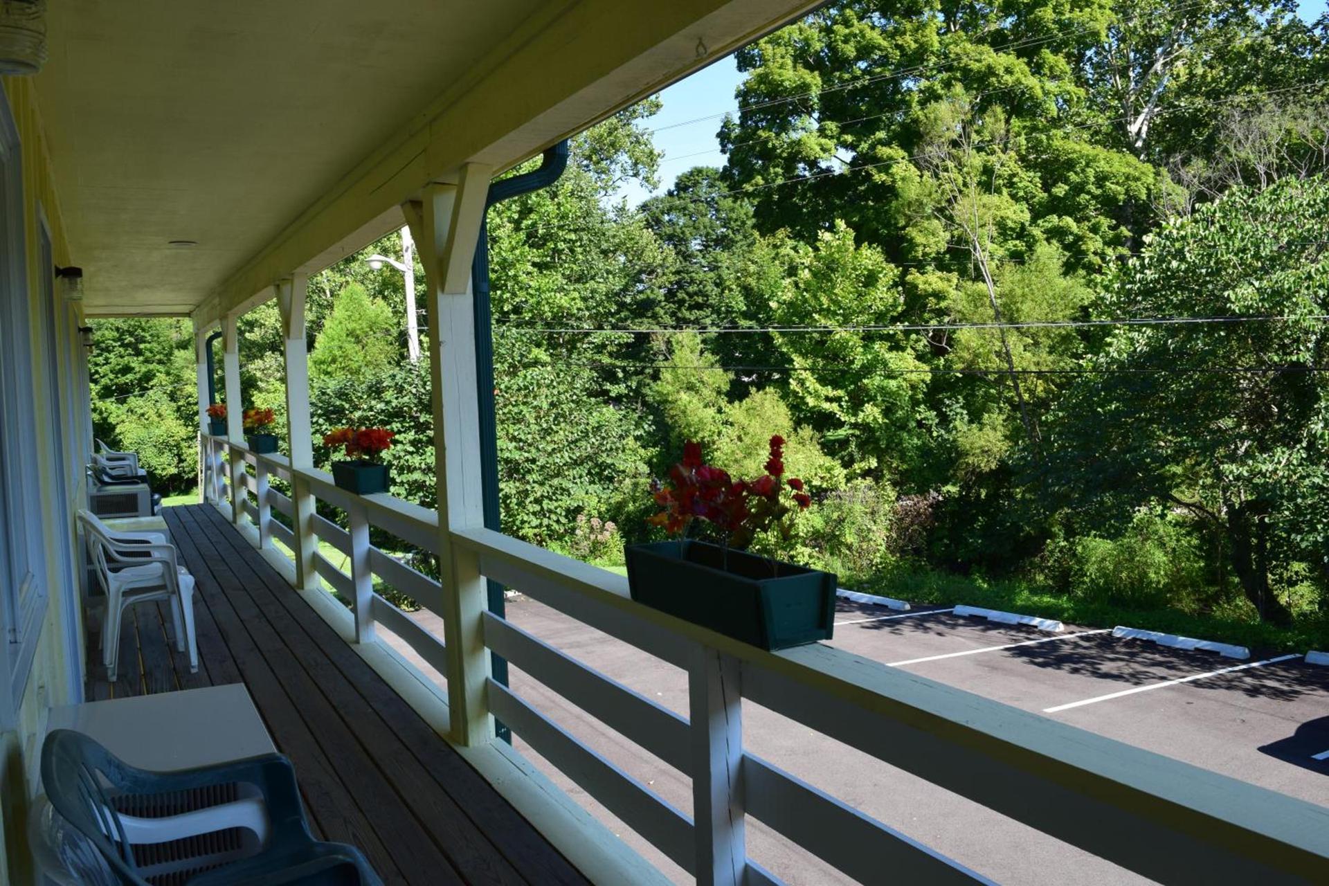 Green Valley Motor Lodge photo 10