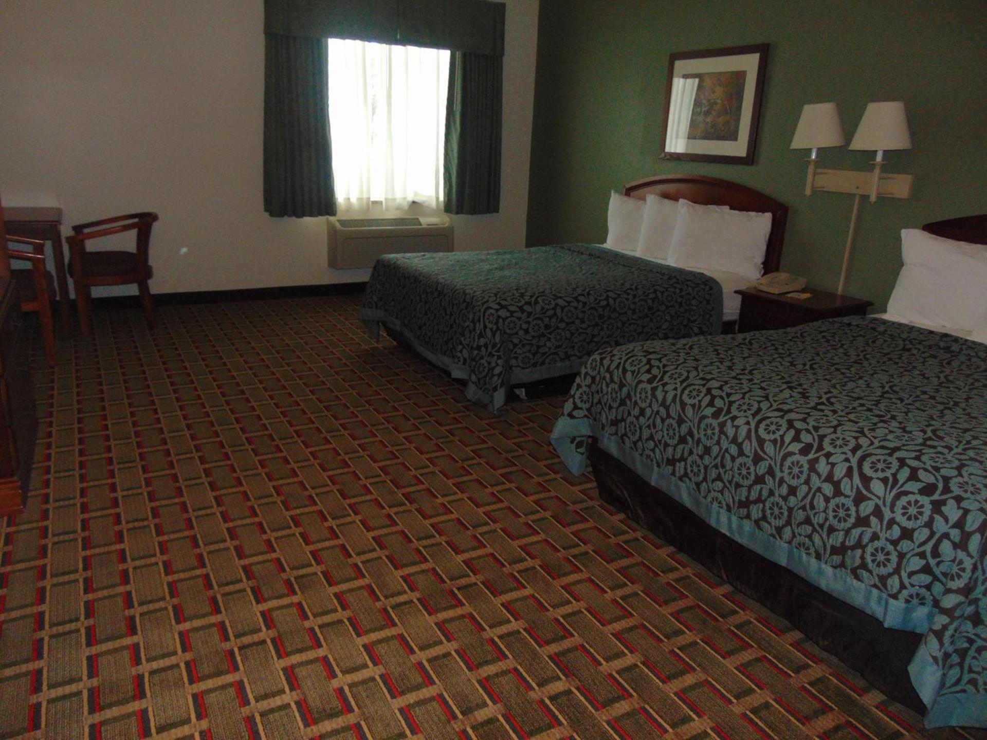 Days Inn by Wyndham Pentwater photo 24