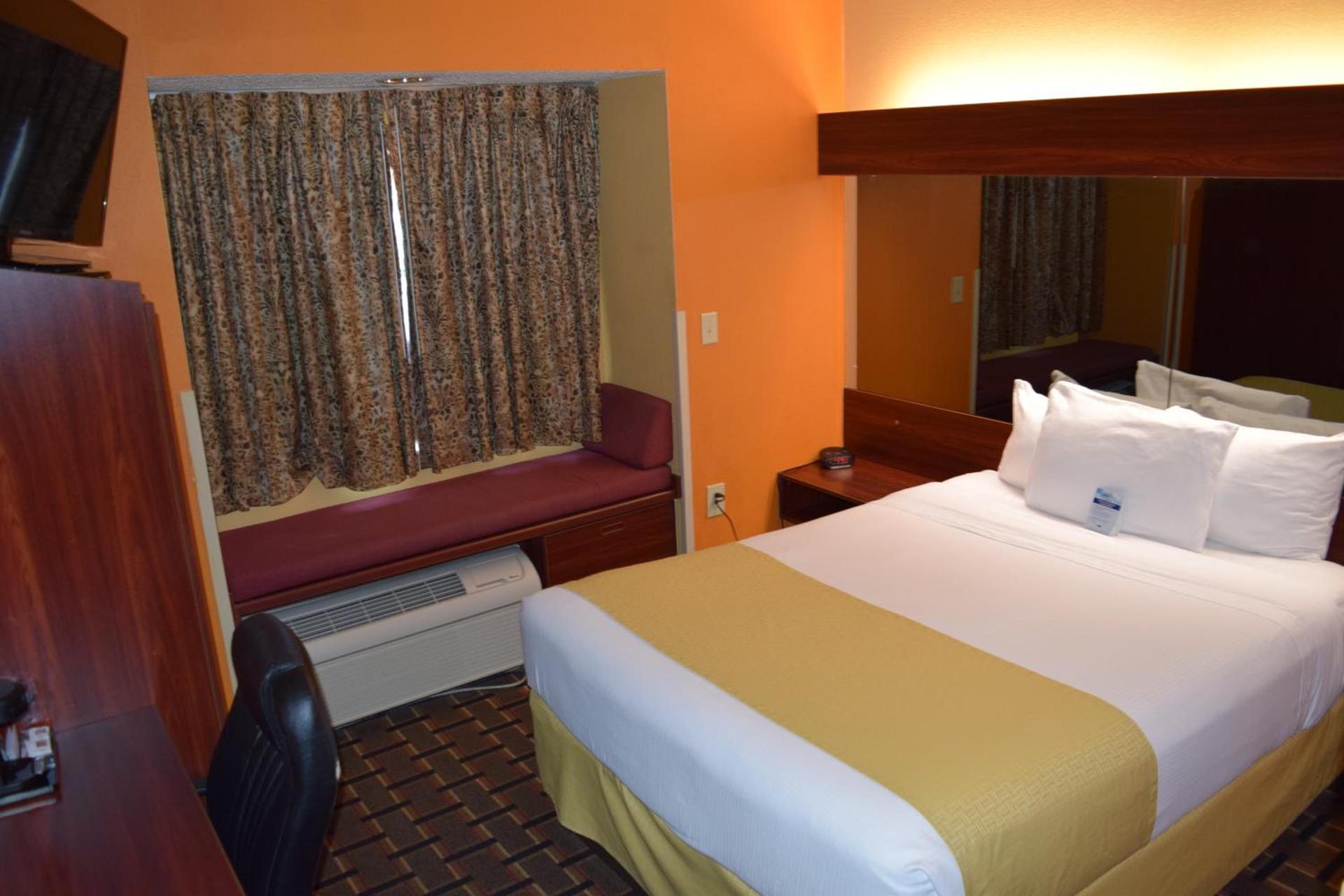 Microtel Inn & Suites by Wyndham Rock Hill/Charlotte Area photo 3