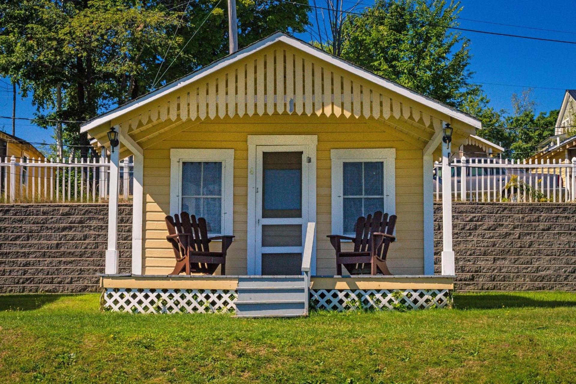 Half Moon Motel & Cottages photo 29