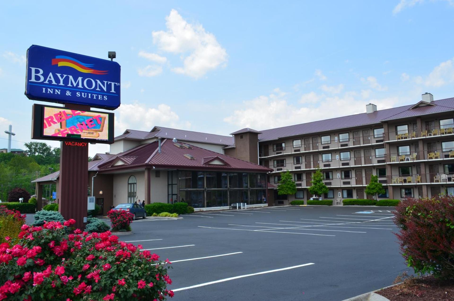 Baymont by Wyndham Pigeon Forge near Island Drive photo 25