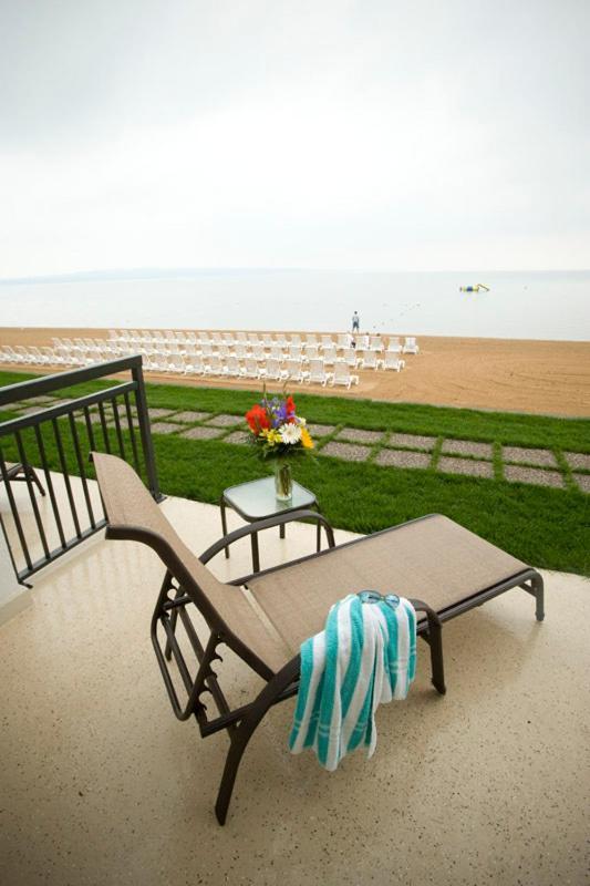 Parkshore Resort photo 10