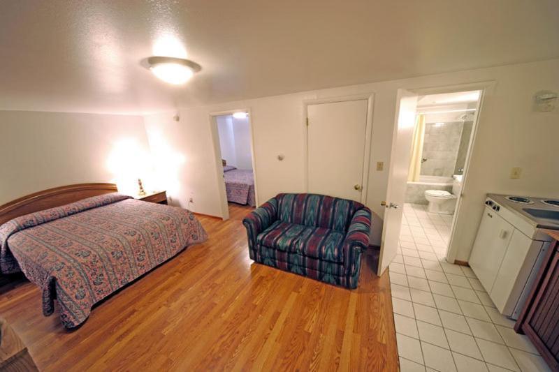 Mel Haven Motel photo 56