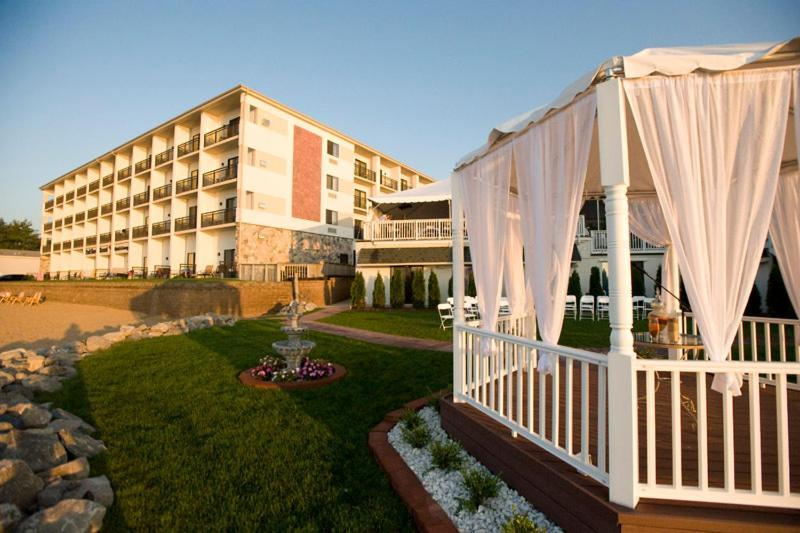 Parkshore Resort photo 14
