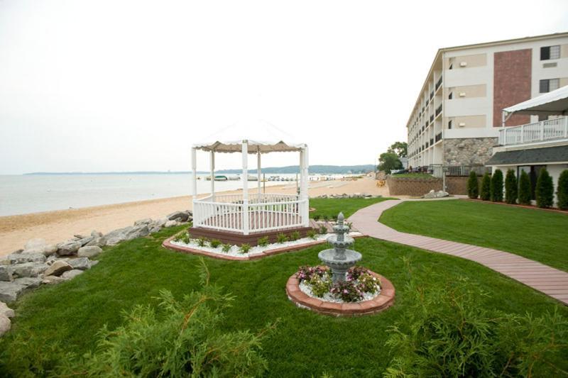 Parkshore Resort photo 12