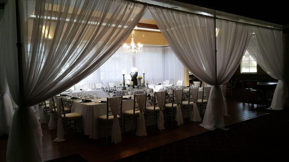 Ramada by Wyndham Hawthorne/LAX photo 19